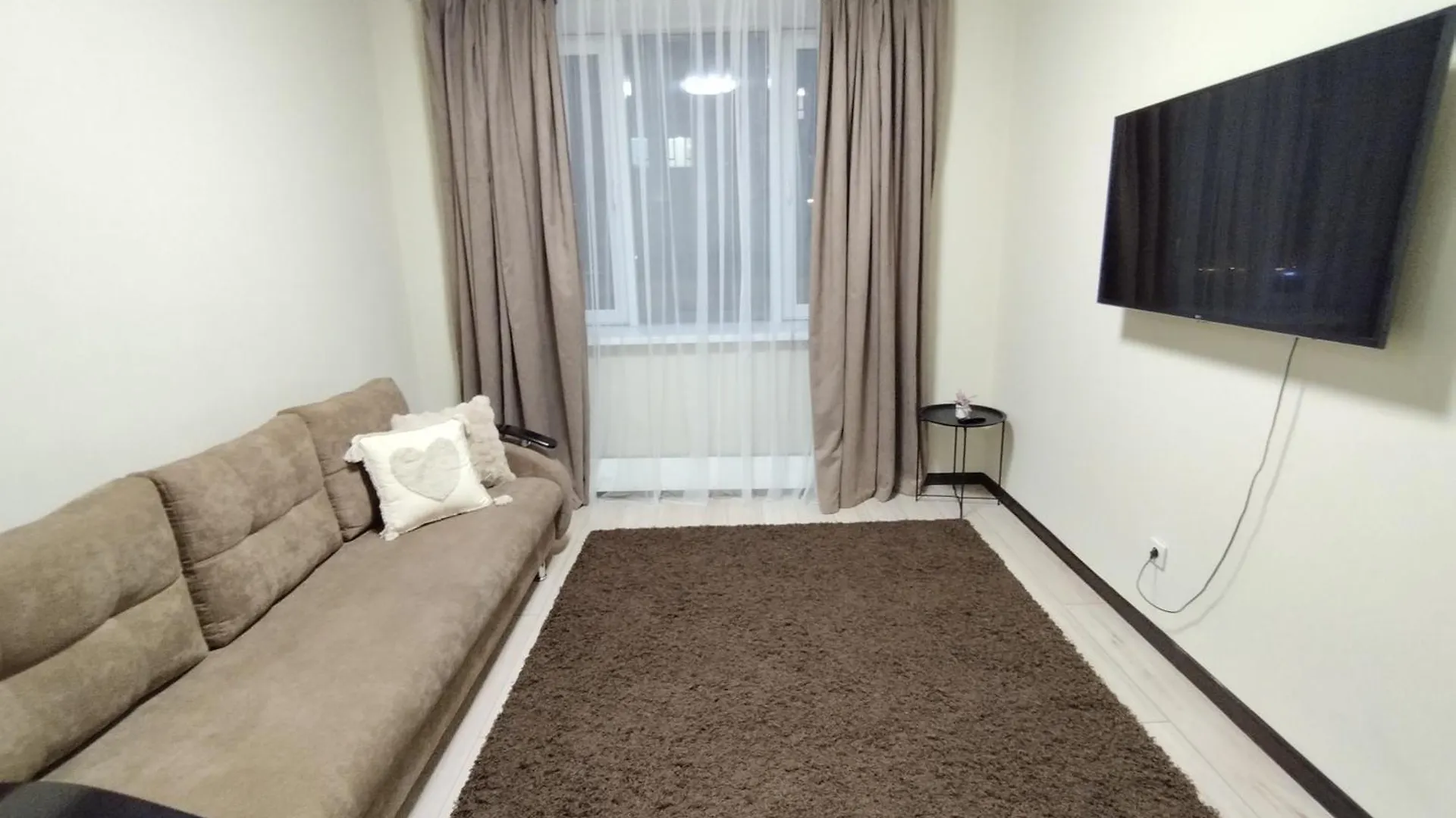 Apartment Like Sweet Home 2 Almaty